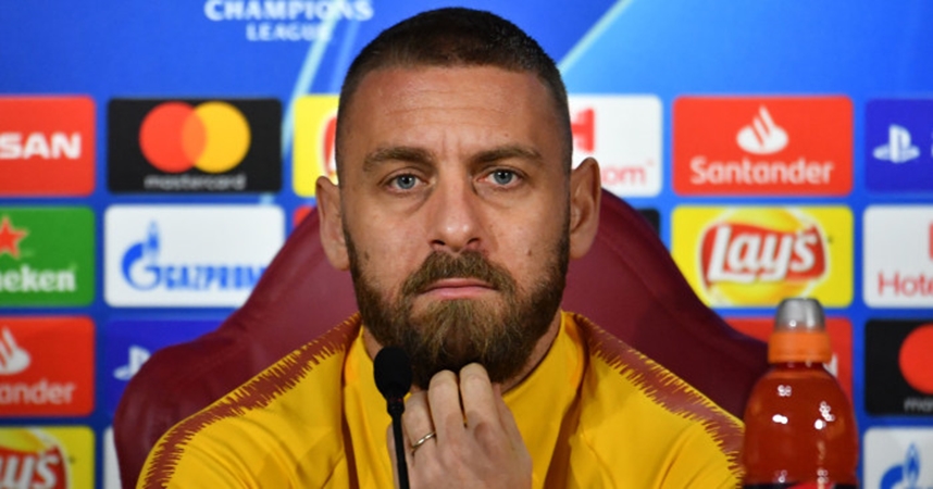 De Rossi từng muốn đến MU.