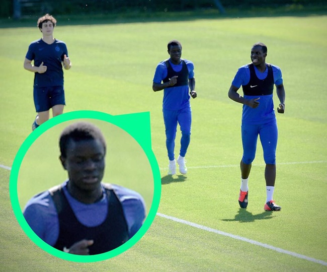 Chelsea fans in meltdown as N'Golo Kante shows off new hairstyle on training return - Bóng Đá