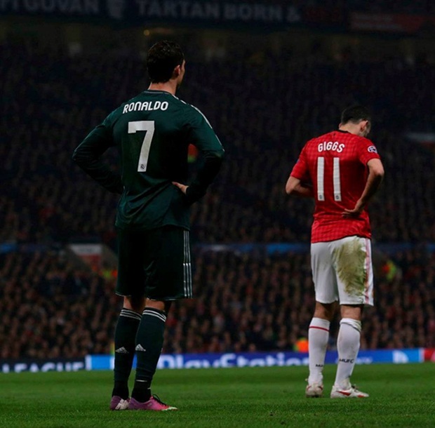 Bên cạnh Cristiano Ronaldo, Giggs là một trong những tượng đài tại sân Old Trafford. Ảnh: Internet.
