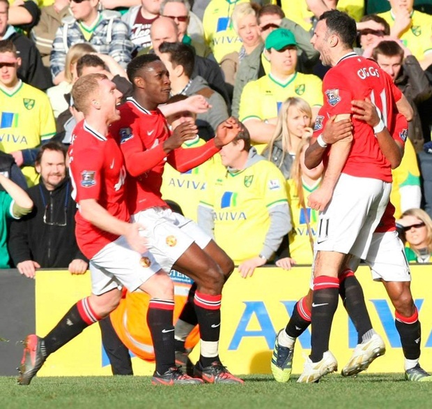 Bộ đôi Paul Scholes - Ryan Giggs từng làm mưa làm gió trong làng bóng đá thế giới. Ảnh: Internet.