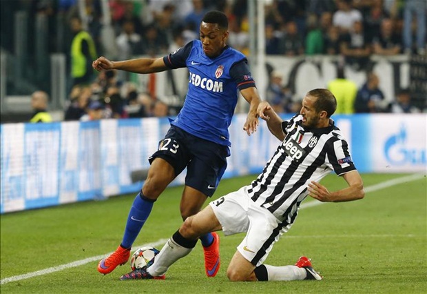 10. Giorgio Chiellini - 5.48 triệu bảng - Fiorentina.