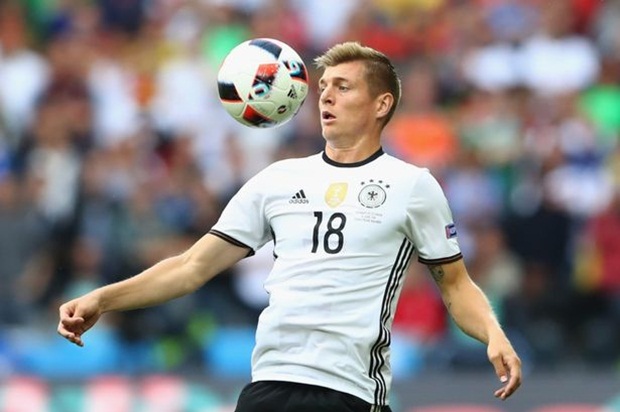 Kroos sẽ là điểm tựa của người Đức vào đêm nay. Ảnh: Internet.