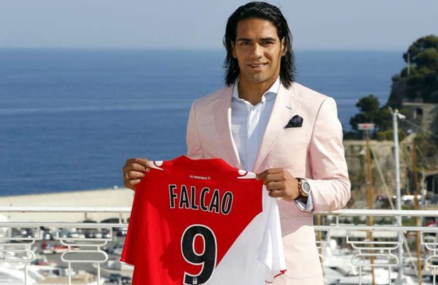 5. Radamel Falcao - 42 triệu euro (Atletico sang Monaco).