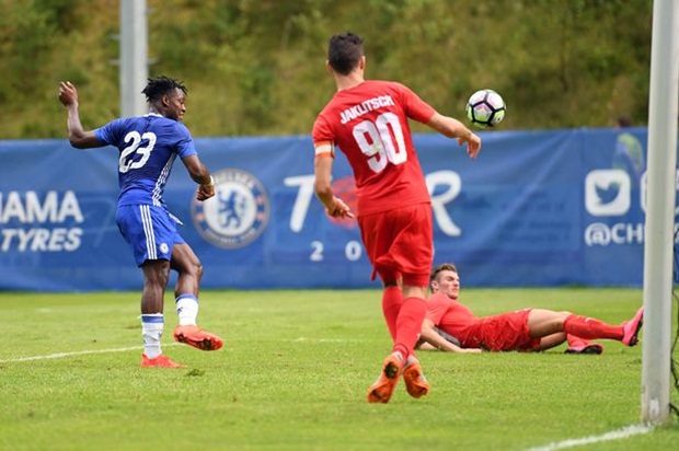 Batshuayi đã có bàn thắng đầu tiên cho Chelsea. Ảnh: Internet.