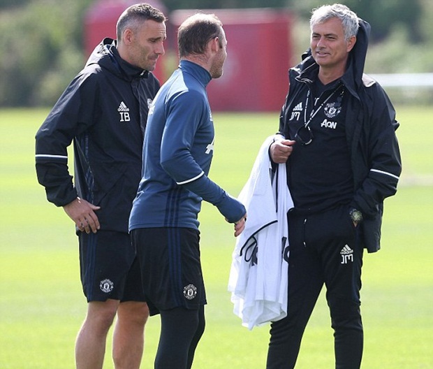 Mourinho vẫn luôn đặt niềm tin vào đội trưởng Wayne Rooney.