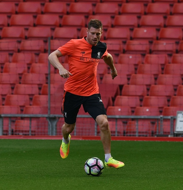 James Milner tập luyện hăng say.