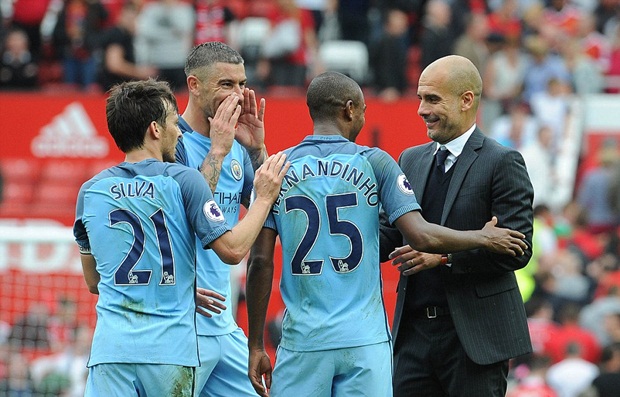 Fernandinho hoàn thành xuất sắc nhiệm vụ Pep giao phó. Ảnh: Internet.