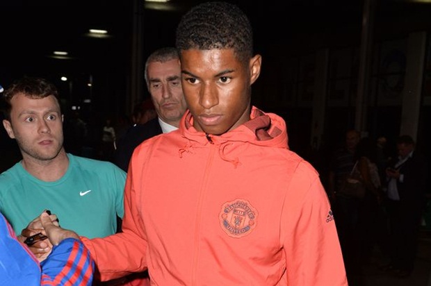 Rashford là gương mặt hiếm hoi để lại ấn tượng tốt ở trận đấu vừa rồi.
