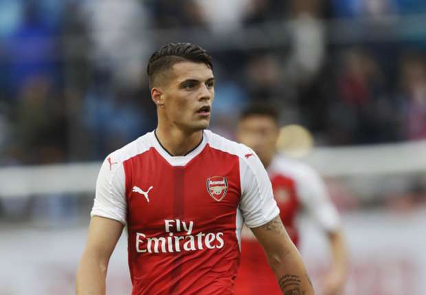 xhaka-premier-league-khac-nghiet