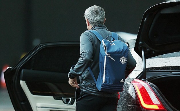 Báo giới liên tục chỉ trích lối chơi tử thủ mà các học trò của ông trình diễn tại Anfield.