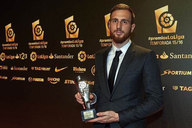 Jan Oblak được vinh danh sau một mùa giải xuất thần cùng Atletico.