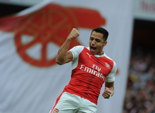 Tại Arsenal, Sanchez đóng nhiều vai trò khác nhau.