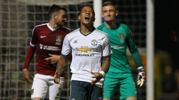 Depay vẫn chưa thể tìm bến đỗ mới phù hợp. Ảnh: ESPN.