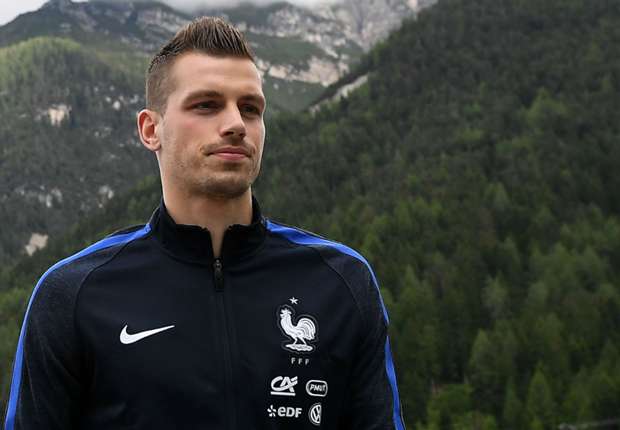 Schneiderlin vừa chính thức đầu quân Everton. Ảnh: Goal.