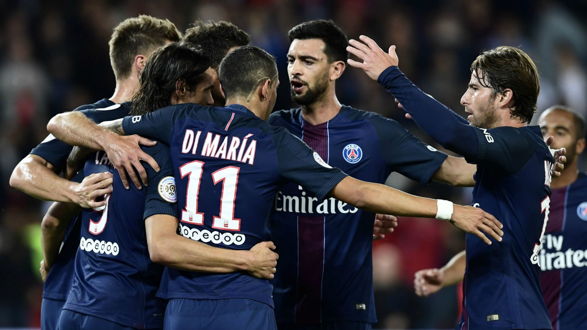 9) PSG - 685.000 áo
