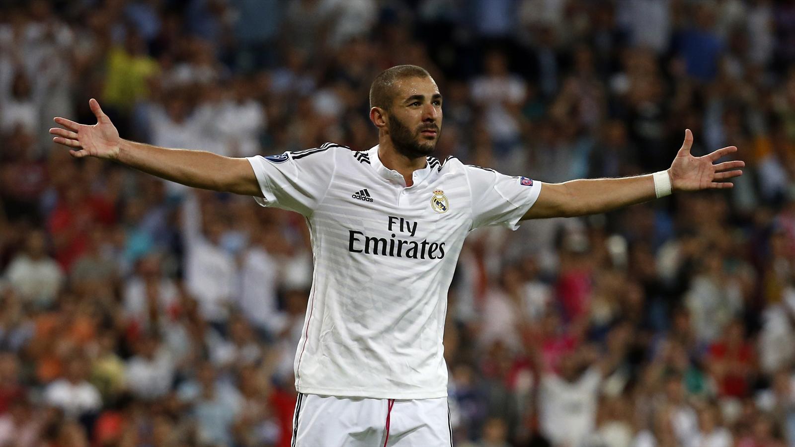 KARIM BENZEMA - Lyon/Real Madrid - 512 trận - 254 bàn thắng