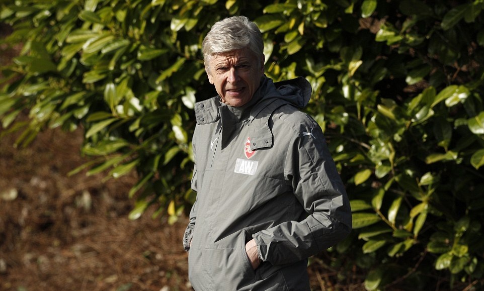 Trong khi đó, HLV Wenger cũng chịu phải áp lực cực lớn sau chuỗi trận đầy thất vọng của Pháo thủ thời gian qua.