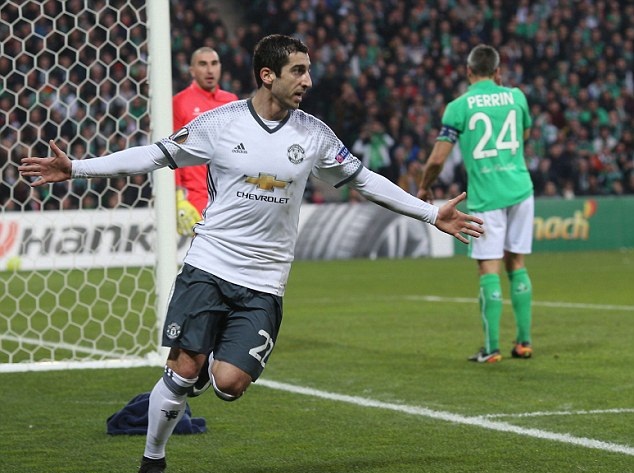 Một tin vui với NHM Quỷ đỏ khi tiền vệ Henrikh Mkhitaryan đã được điền tên vào danh sách thi đấu.