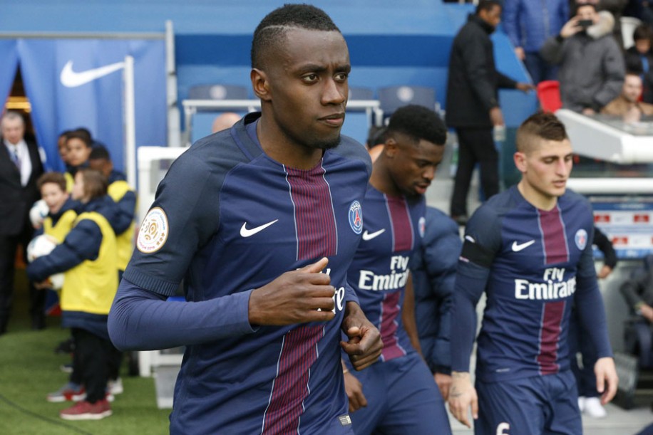 Bước sang hiệp 2, đội chủ nhà có tâm lý thoải mái vì đã dẫn trước.