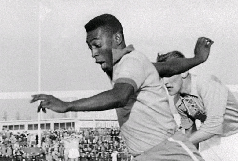 3. PELE | Brazil, Santos & New York Cosmos | 767 bàn