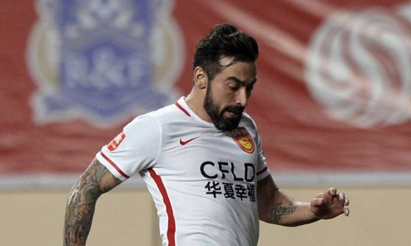 3. Ezequiel Lavezzi - Hebei China Fortune - 400,000 bảng/tuần