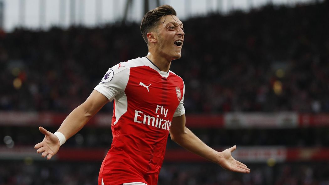 8. Mesut Oezil - Arsenal - Số lần kiến tạo: 39
