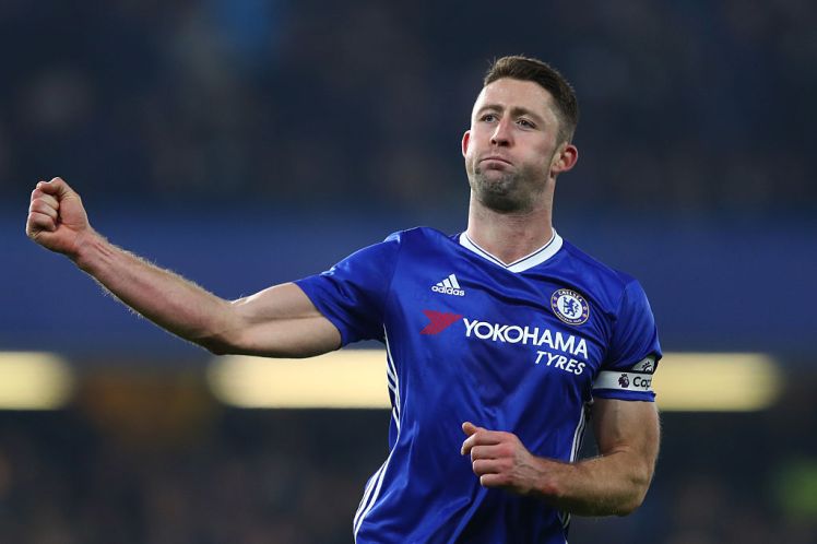 Gary Cahill: 7.5 - Dù bị các chuyên gia bóng đá chỉ trích song không thể phủ nhận Cahill đã có một mùa giải thành công cùng Chelsea. Mùa này, cầu thủ người Anh ra sân 36 lần, ghi được 6 bàn thắng.