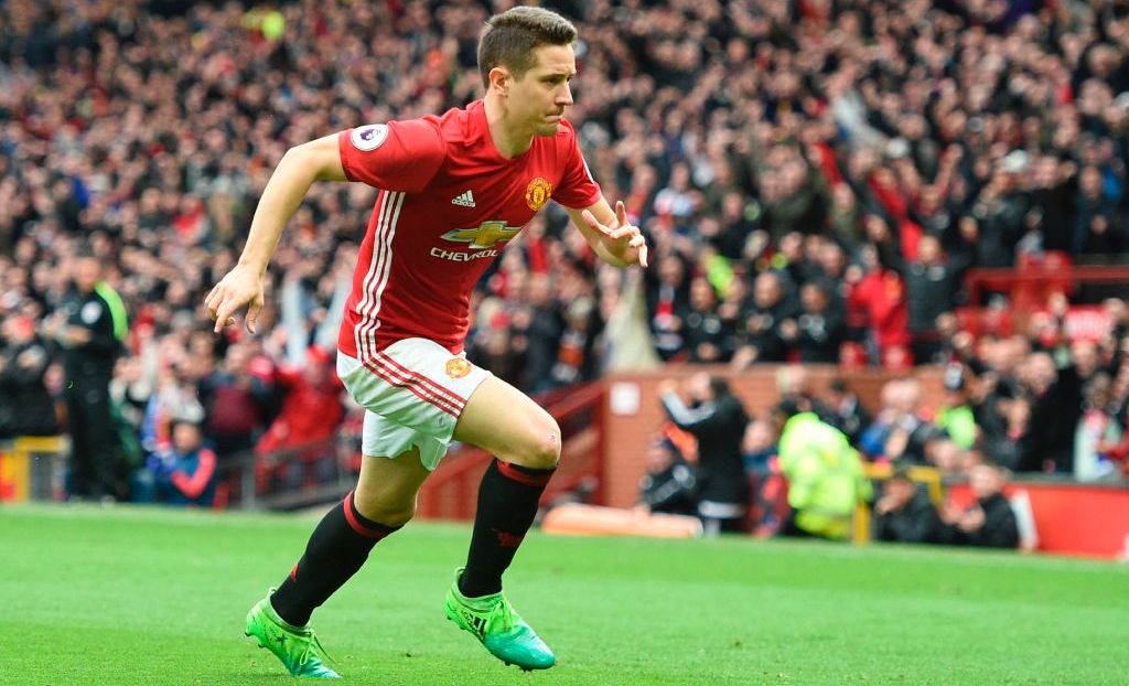 Herrera cùng M.U vượt qua Celta Vigo đầy chật vật.