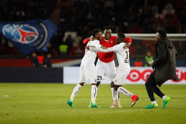 1 điểm là đủ để thầy trò HLV Garande trụ lại Ligue 1 mùa sau khi những đối thủ cạnh tranh đều thất bại.
