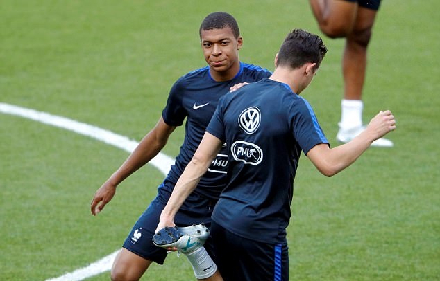 Trước tuyển Anh, khả năng ra sân của Mbappe là khá cao.