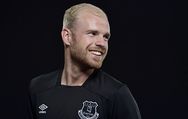 Klaassen đồng ý kí vào bản hợp đồng 5 năm.