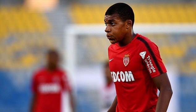 Hiện tại, Mbappe đang là mục tiêu theo đuổi của Real Madrid và Manchester City.