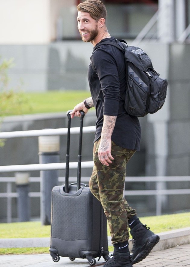 Ramos và các cầu thủ TBN cũng nhanh chóng di chuyển đến nơi hội quân.