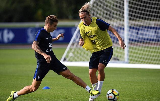 Griezmann hăng say tập luyện.