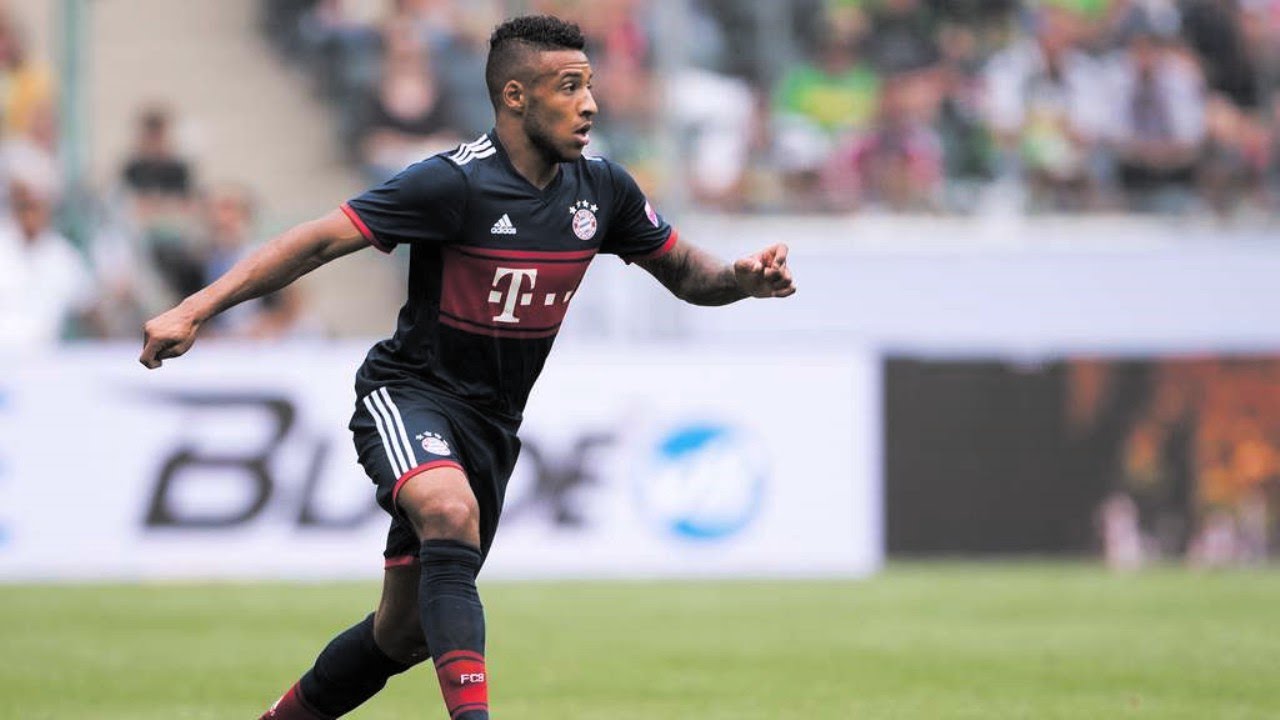 8. Corentin Tolisso (1994, Lyon sang Bayern Munich) - Để có được chữ kí của tiền vệ người Pháp, Hùm Xám đã phải chi ra 35 triệu euro. Tolisso là tài năng trẻ hàng đầu nước Pháp và thi đấu rất thành công trong màu áo Lyon mùa trước. Tolisso đem đến chất thép cho hàng tiền vệ Bayern bên cạnh những ngôi sao tấn công như Thiago, James Rodriguez hay Arjen Robben.