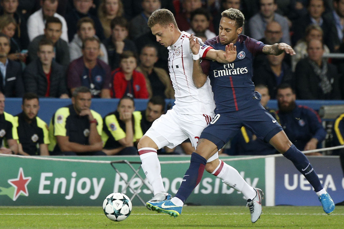 Ancelotti trả giá bằng chiếc ghế của mình vì thất bại trước PSG.