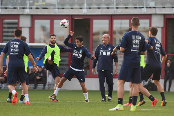 Tại vòng bảng, Azzurri thắng 6, hoà 2 và thua 1.