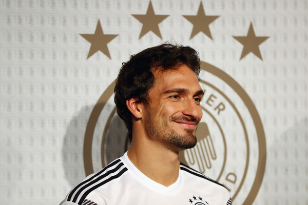 Dàn sao tuyển Đức lộ vẻ điển trai trong ngày ra mắt áo đấu mới - Bóng Đá