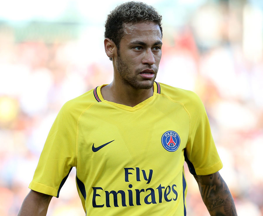 1. Neymar (PSG) - 537.000 bảng/tuần - Neymar đã 4 lần nổ súng tại Champions League và giúp PSG tràn trề cơ hội góp mặt ở vòng trong.