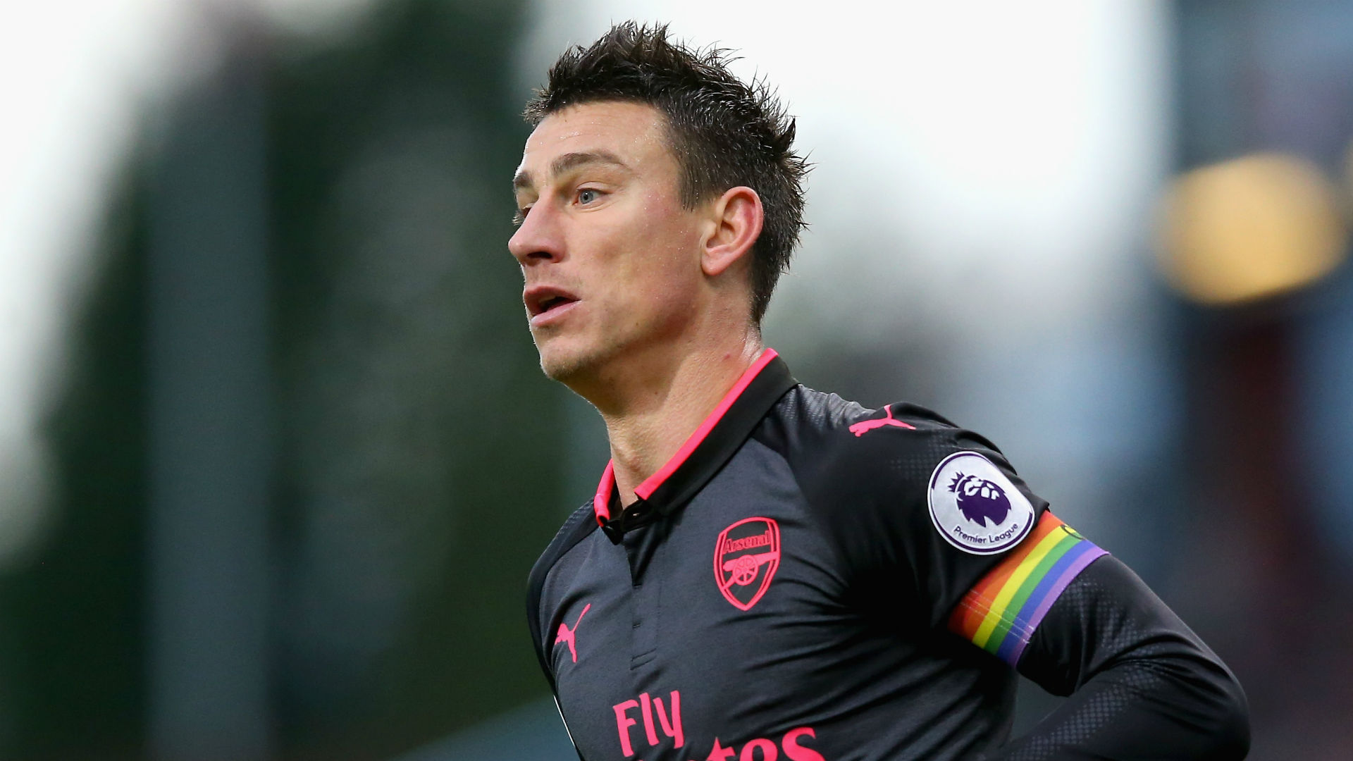 Trung vệ: LAURENT KOSCIELNY | ARSENAL - Trước Burnley, đội trưởng của Arsenal tạo ra 2 cơ hội ngon ăn cho đồng đội. Ngoài ra, Koscielny cũng có đến 8 tình huống tranh chấp thành công trong thắng lợi 1-0 trước Burnley.