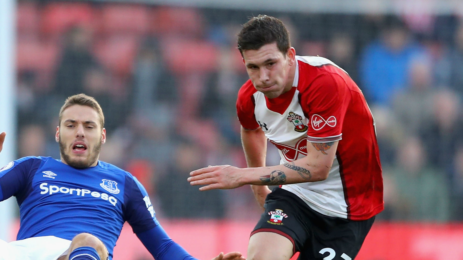 Tiền vệ: PIERRE-EMILE HOJBJERG | SOUTHAMPTON - Tiền vệ của Soton đạt tổng cộng 96 đường chuyền, tỉ lệ chính xác lên đến 92% trước Everton. Dù không trực tiếp ghi bàn hay kiến tạo nhưng Hojbjerg đã có một trận đấu xuất sắc.