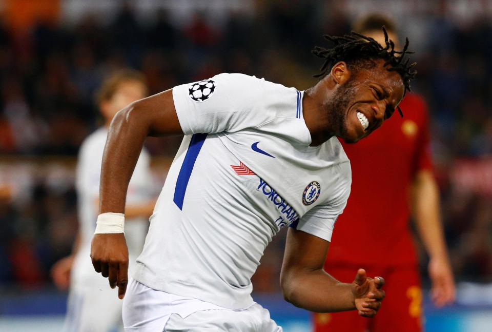 Batshuayi dược cho phép ra đi theo dạng cho mượn.