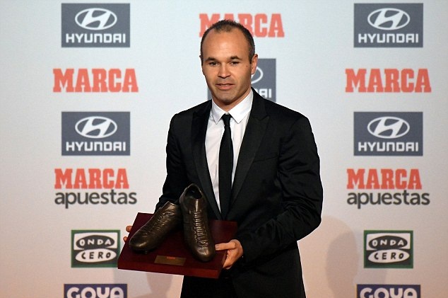 Sao bự Barcelona bảnh bao đi nhận giải thưởng lớn của La Liga - Bóng Đá