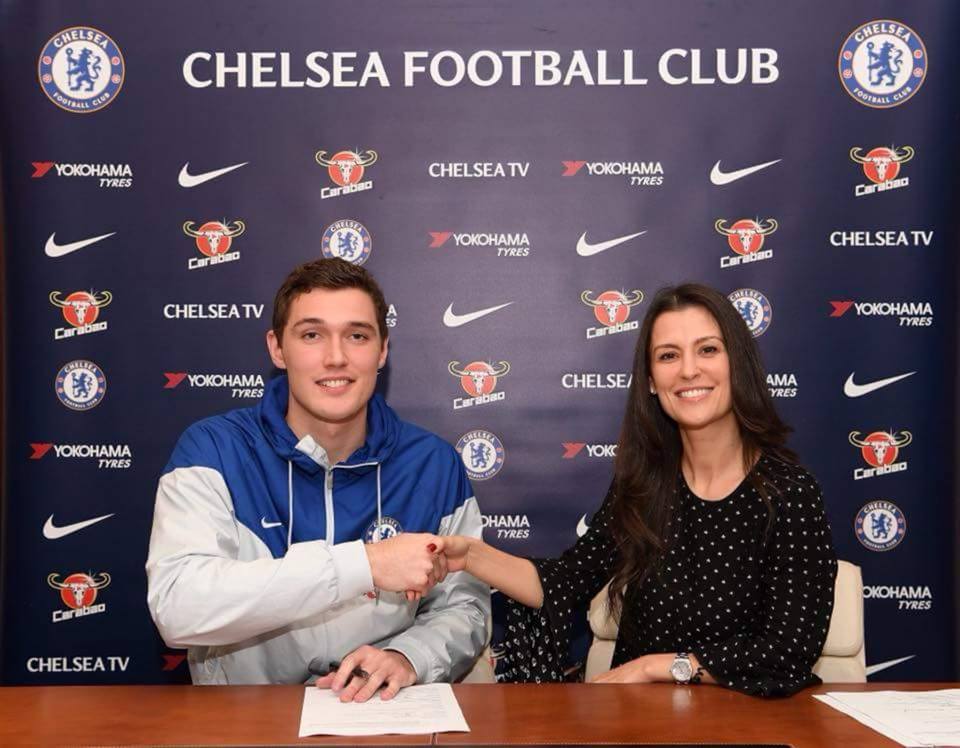Christensen kí hợp đồng mới với Chelsea.