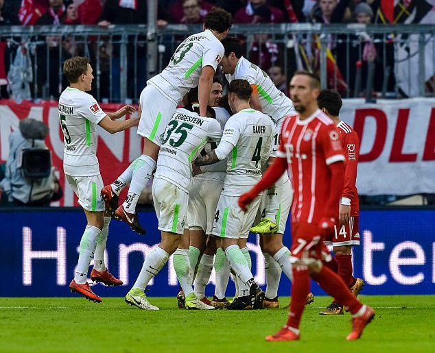 Bayern 4-2 Bremen - Bóng Đá