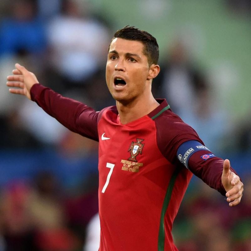 Cristiano Ronaldo vẫn chưa có nổi một bàn thắng sau hai lượt trận. Ảnh: Internet.