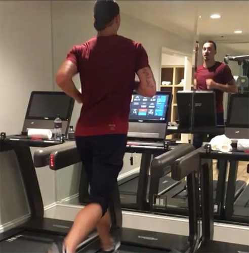 Ibrahimovic dốc sức tập luyện để không làm ông thầy Mourinho phải thất vọng. Ảnh: Internet.
