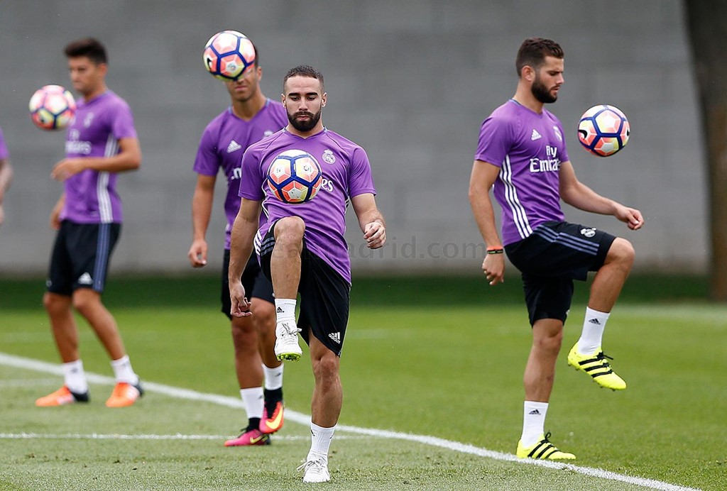 Các động tác được thực hiện kỹ thuật và chuyên nghiệp. Ảnh: Real Madrid FC.