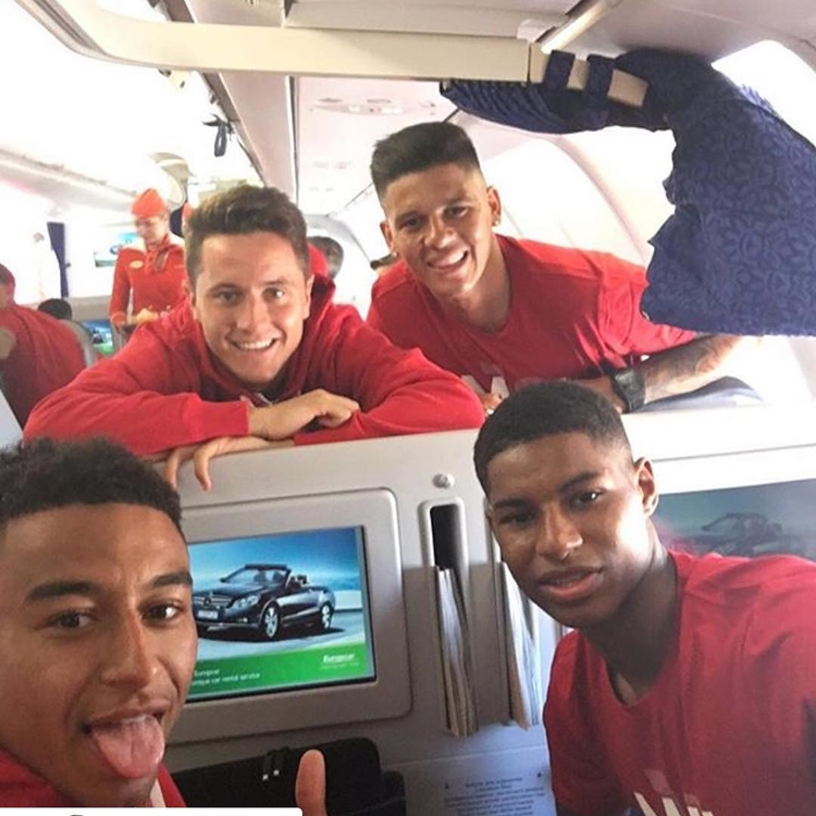 Rashford hơi trầm trong khi Lingard lại rất nhắng. Ảnh: Instagram.