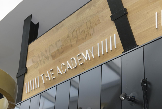 Cổng vào học viện bóng đá của West Ham, niềm tự hào một thời của bóng đá Anh. Ảnh: Internet.